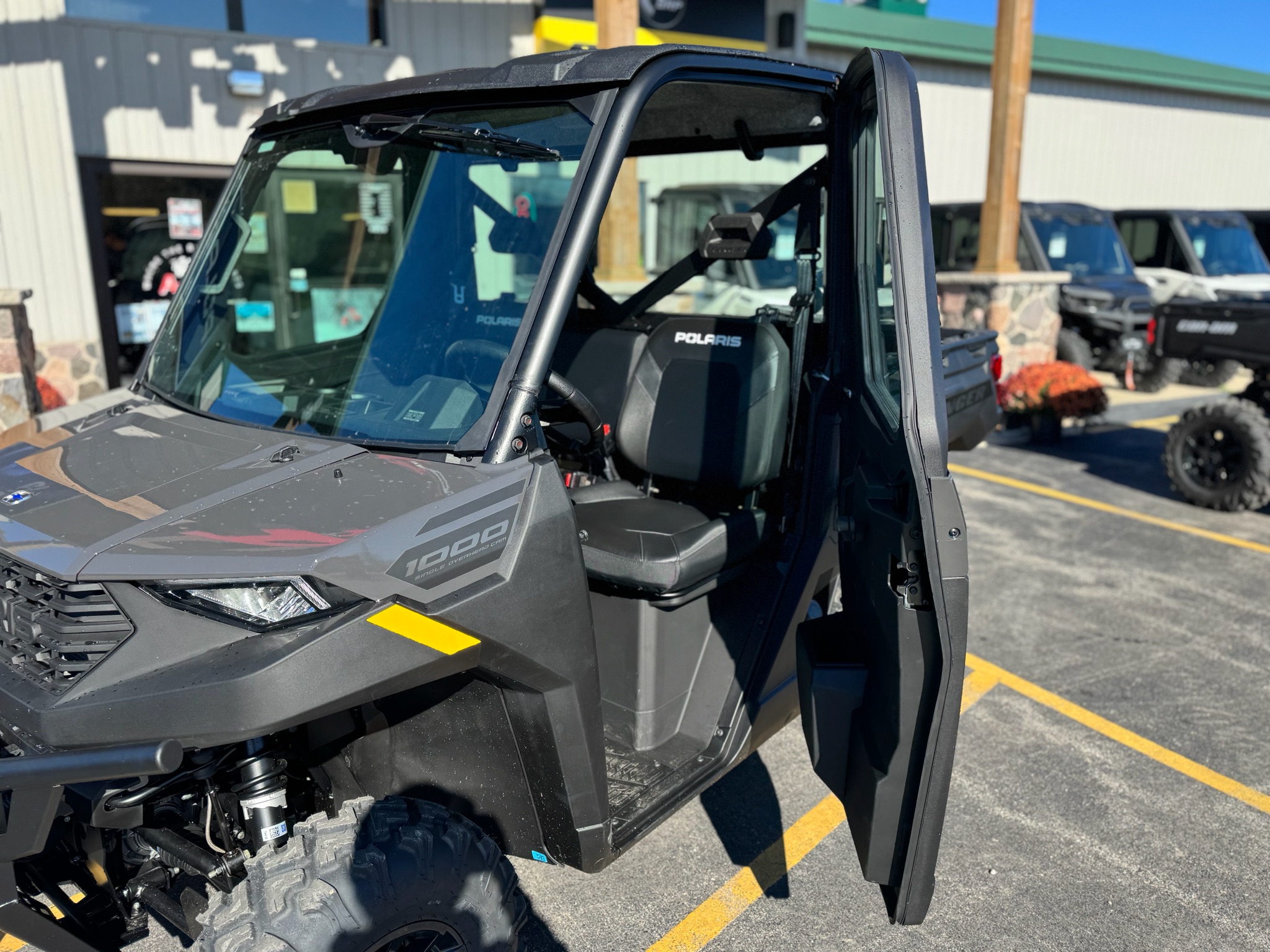 2027 Polaris RANGER 1000 CAB Utility Vehicles