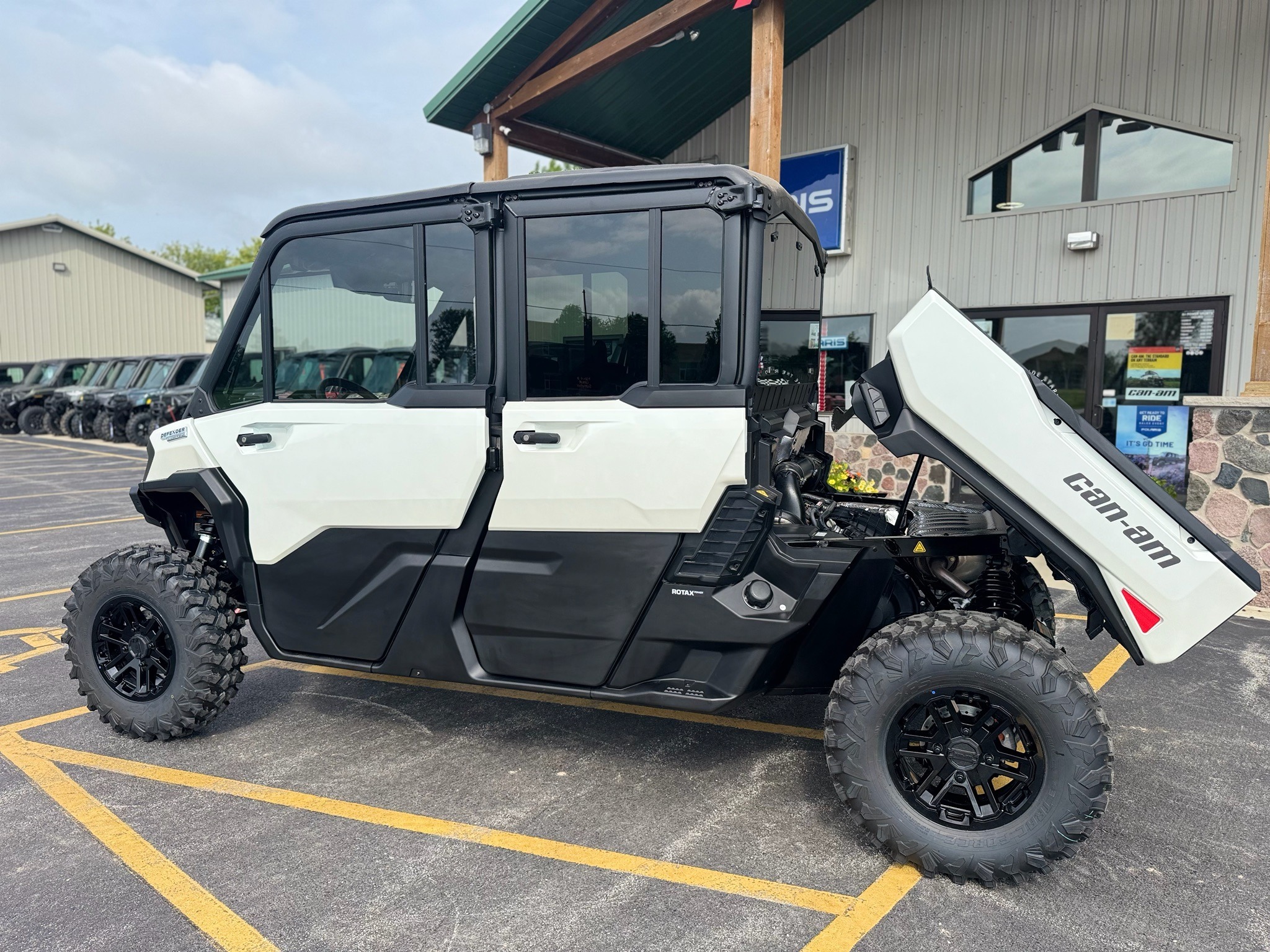 2026 Can-Am Defender MAX Limited HD11 Utility Vehicles
