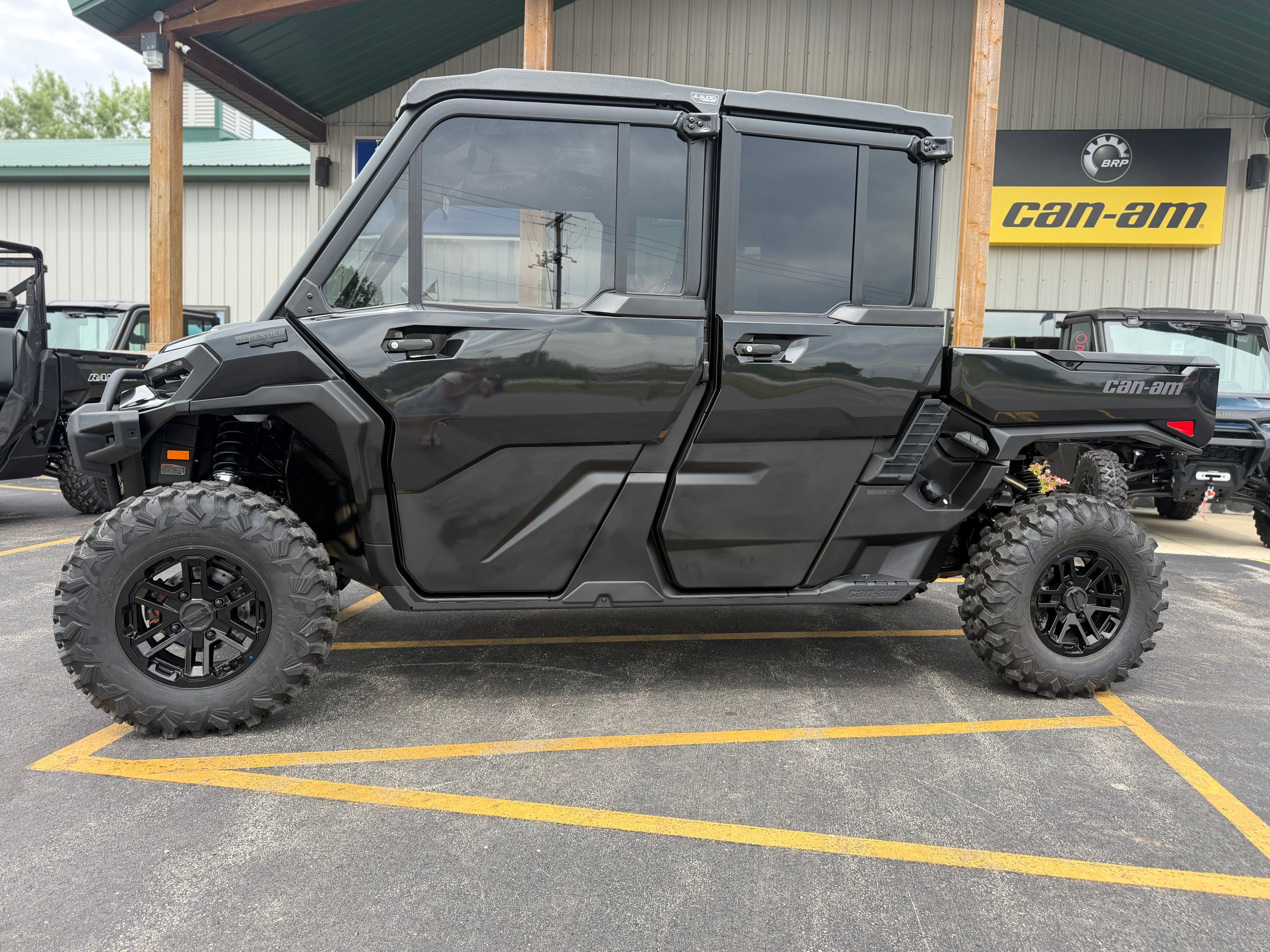 2026 Can-Am Defender MAX LONE STAR CAB HD11 Utility Vehicles