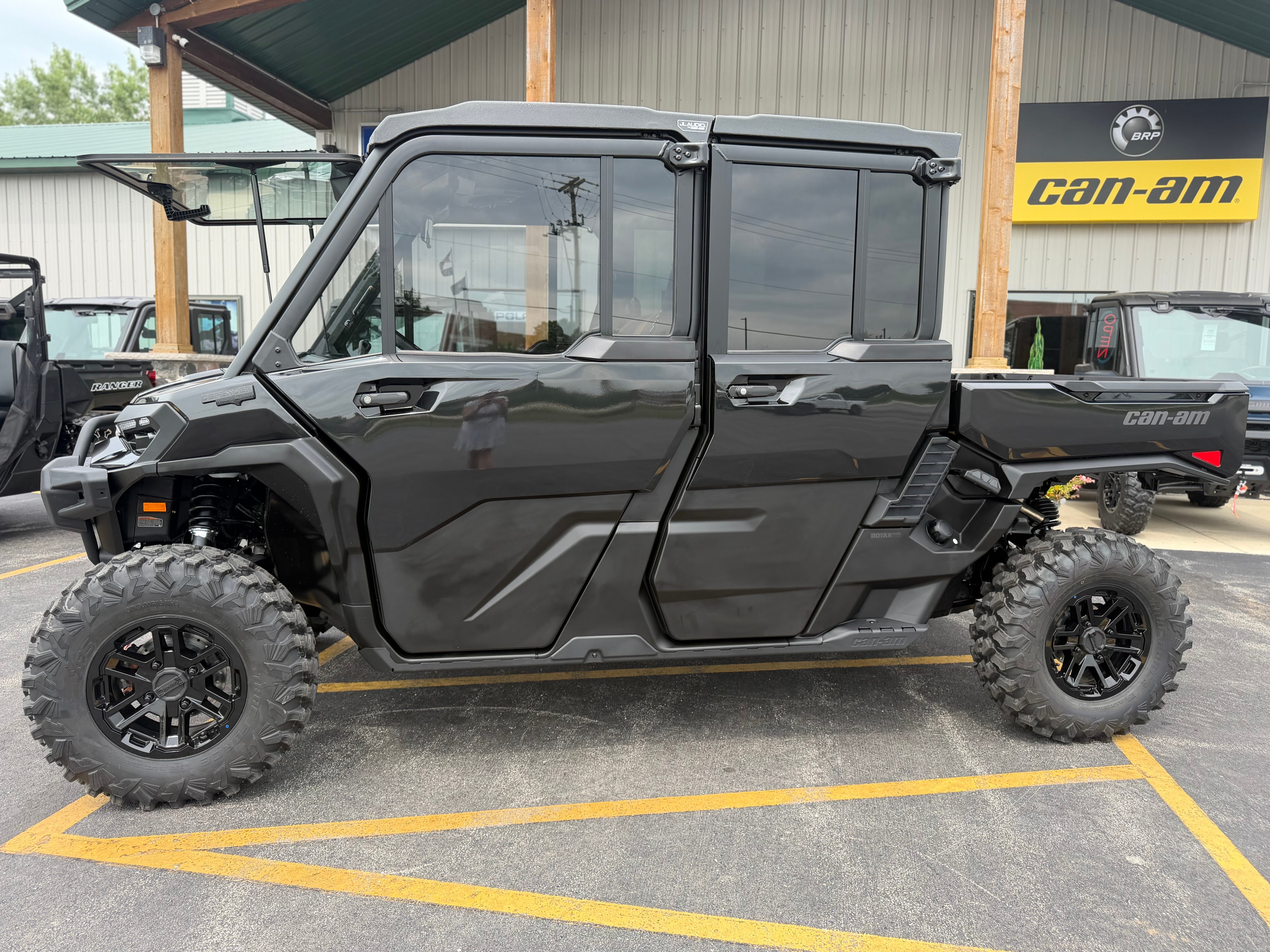 2026 Can-Am Defender MAX LONE STAR CAB HD11 Utility Vehicles