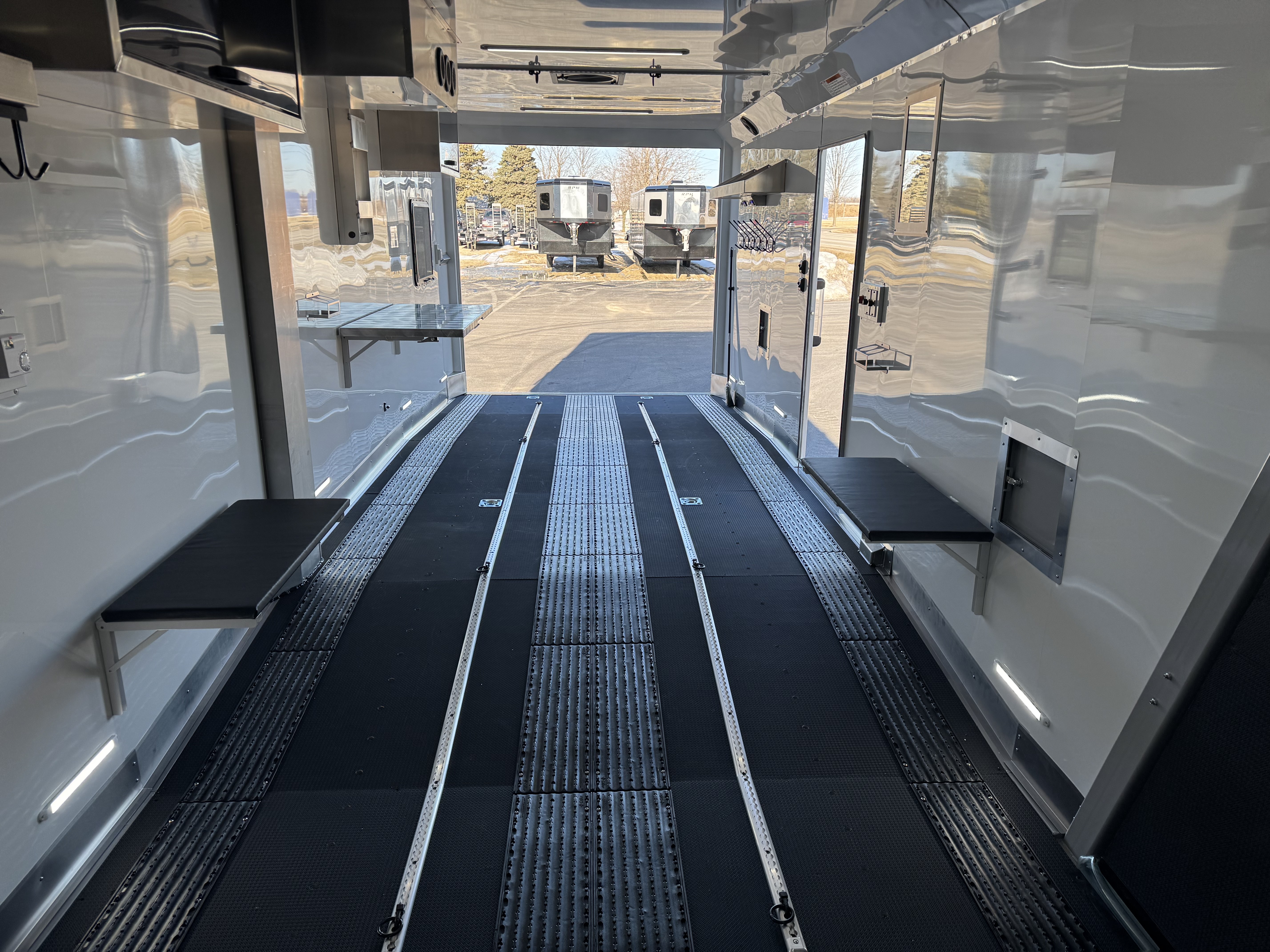 2026 Trails West RPM 28' GN Trailers