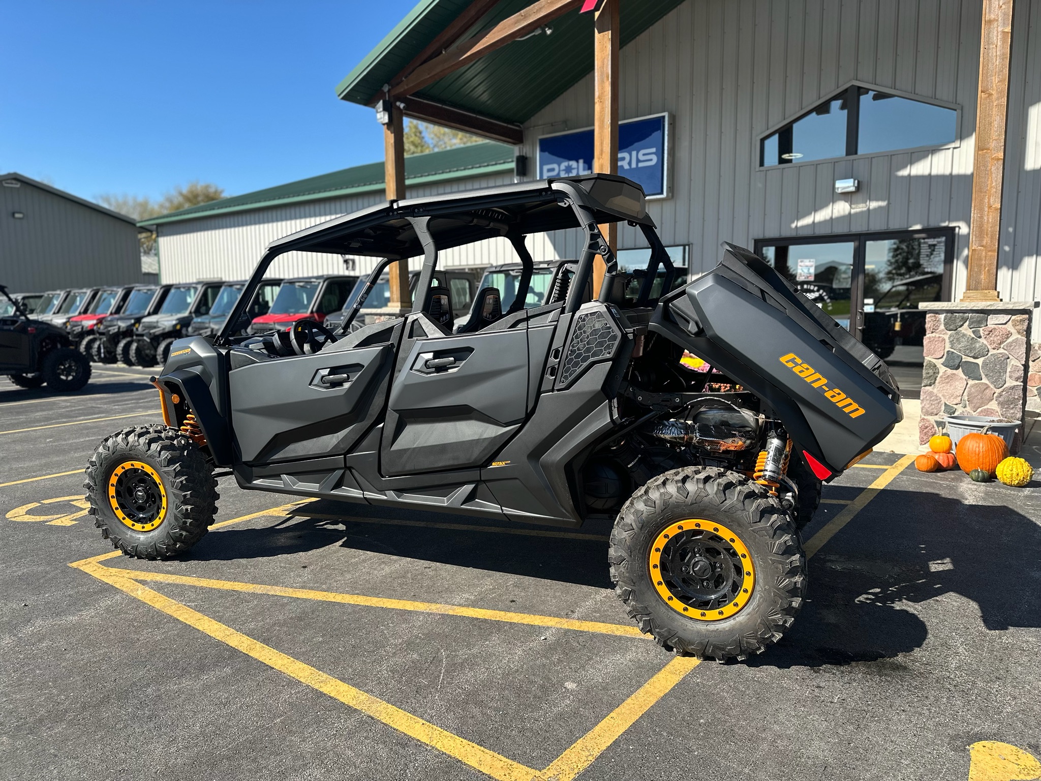 2026 Can-Am Commander MAX XT-P 1000R Utility Vehicles