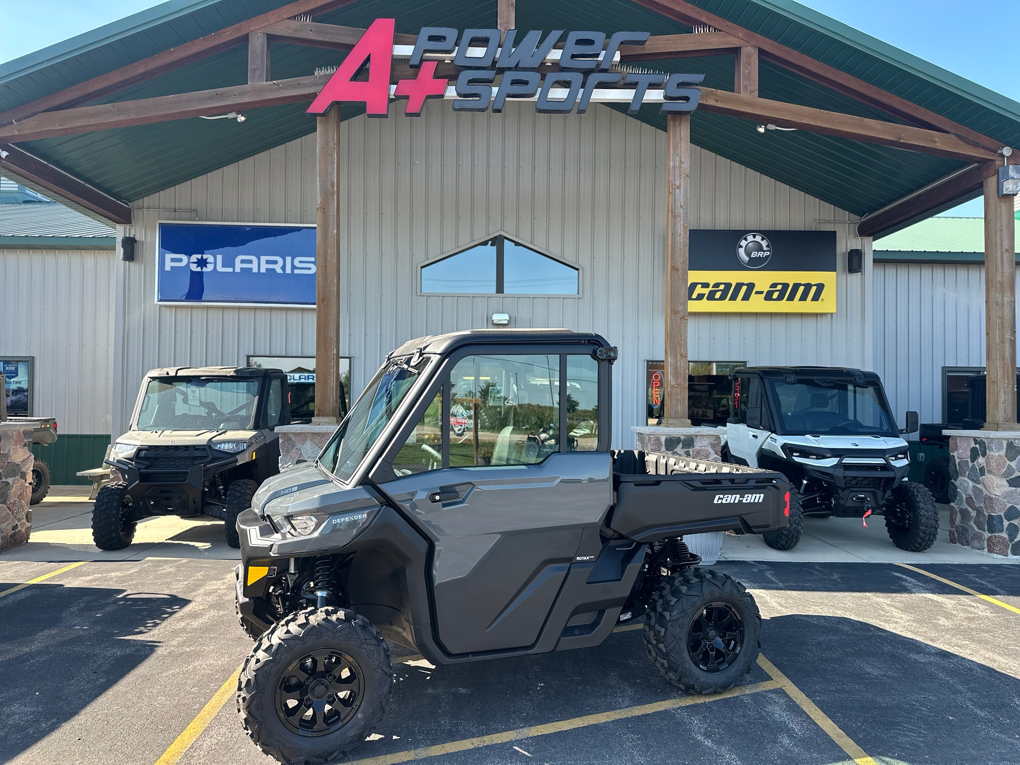2027 Can-Am Defender DPS CAB HD9 Utility Vehicles