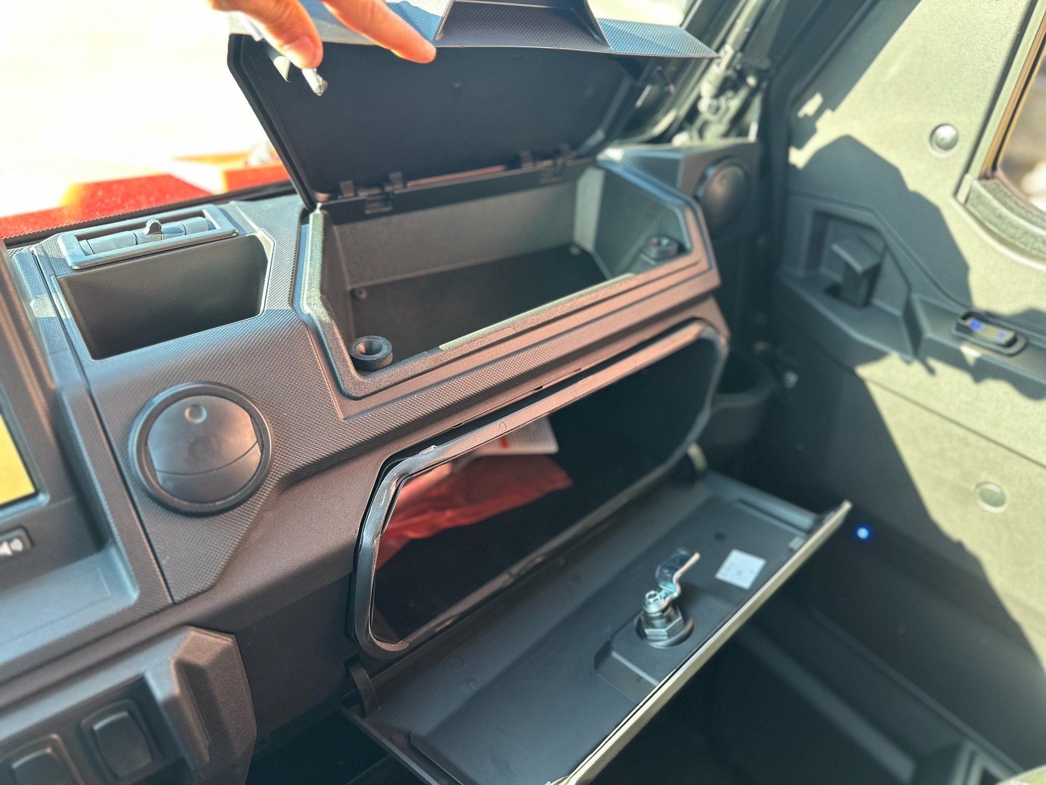 2027 Polaris RANGER CREW XP 1000 NorthStar Ultimate Utility Vehicles