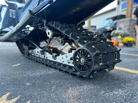 2027 Polaris 650 INDY SP 137 Snowmobile