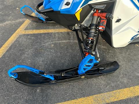 2027 Polaris Patriot 9R INDY VR1 137 DYNAMIX Snowmobile