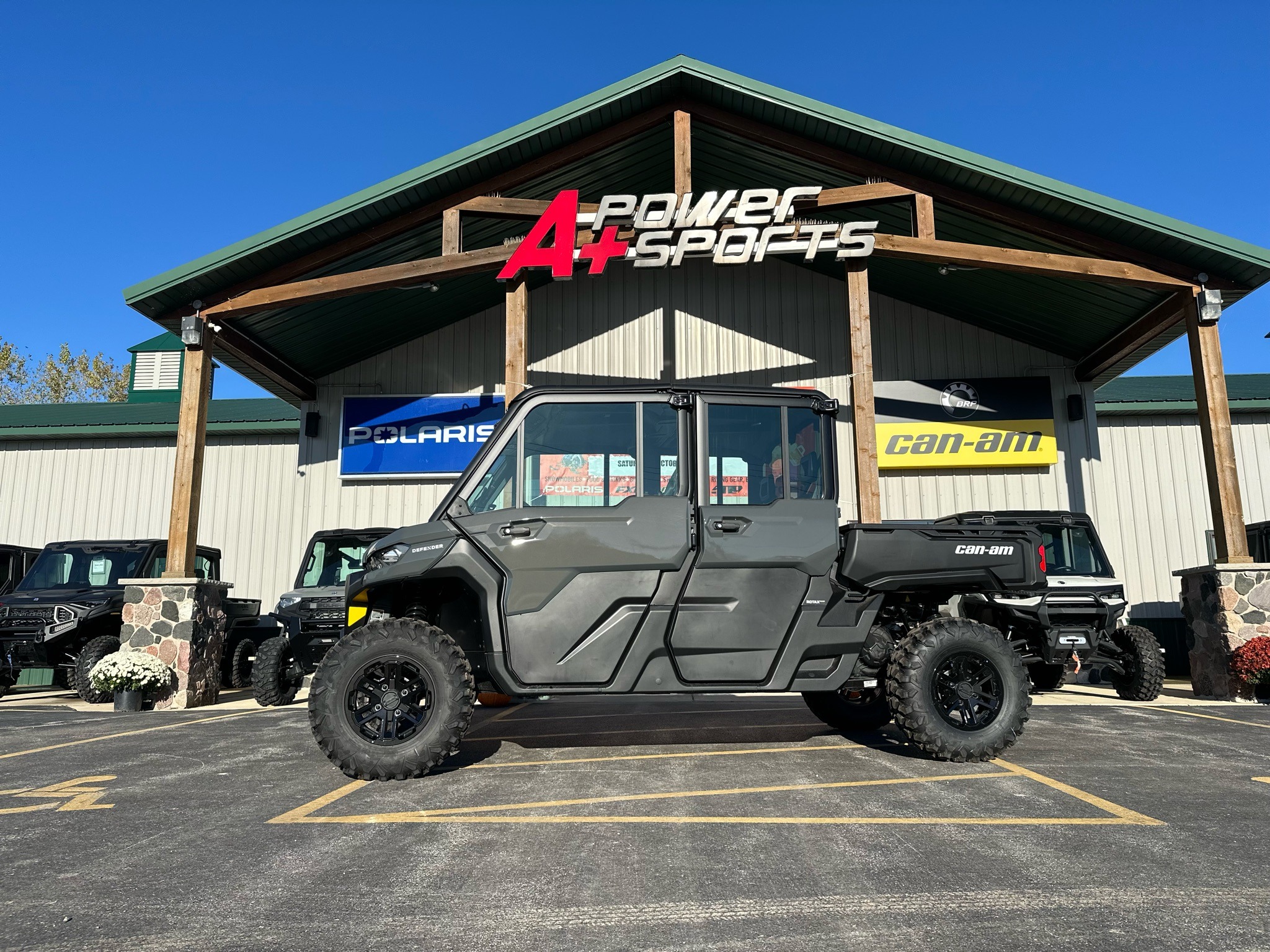 2027 Can-Am Defender MAX DPS CAB HD10 Utility Vehicles