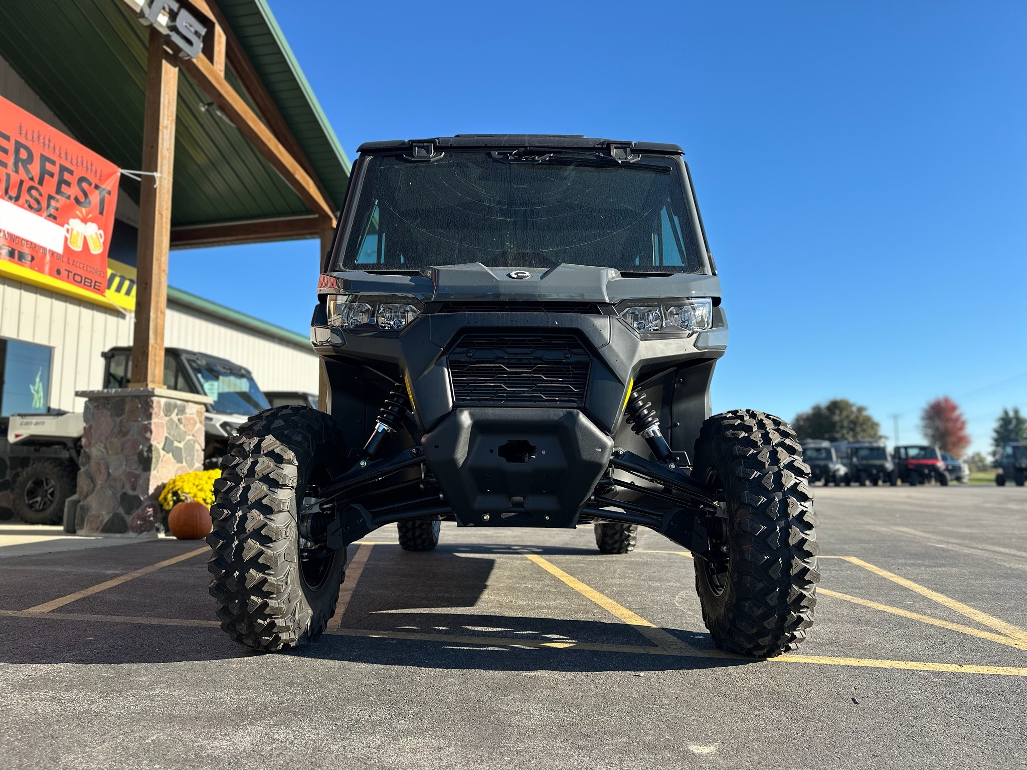 2027 Can-Am Defender MAX DPS CAB HD10 Utility Vehicles